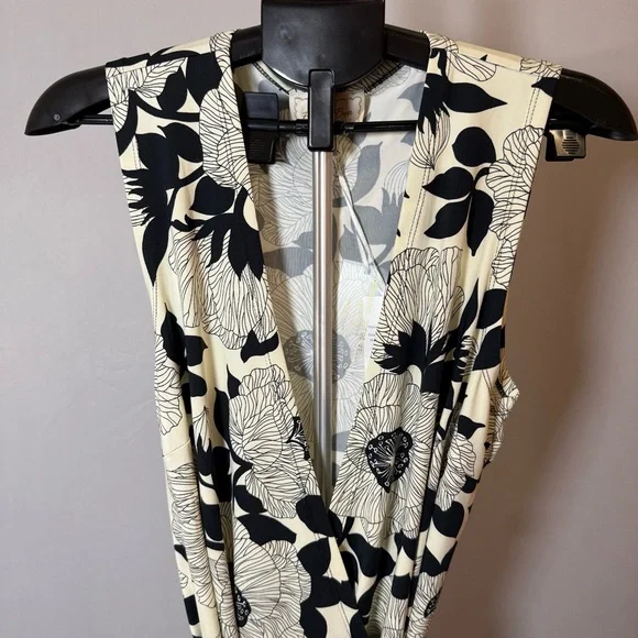 Flora Bea NYC NWT Sleeveless Wrap Rica Dress Floral Pattern Black & Cream Sz XL - Picture 4 of 14